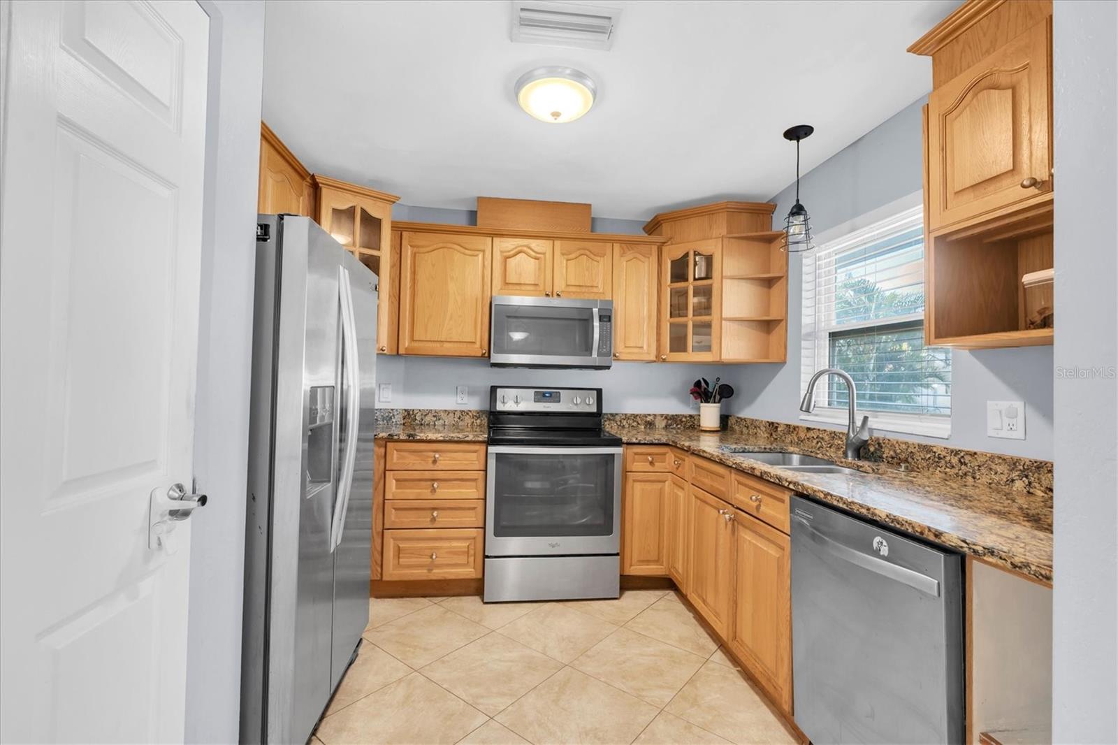 11401 81ST AVENUE, Seminole, FL 33772 11401 81ST AVENUE, Seminole, FL 33772