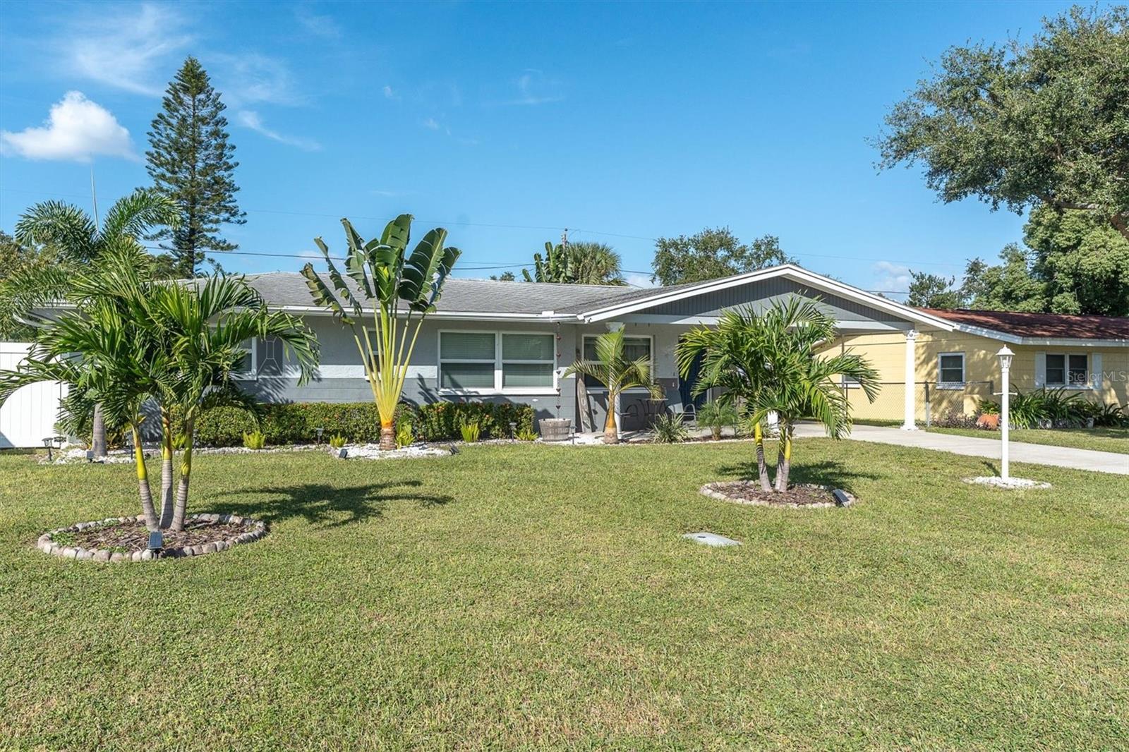 11401 81ST AVENUE, Seminole, FL 33772