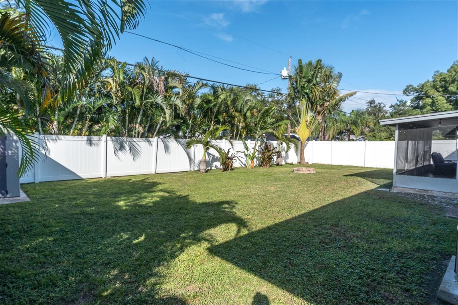 11401 81ST AVENUE, Seminole, FL 33772