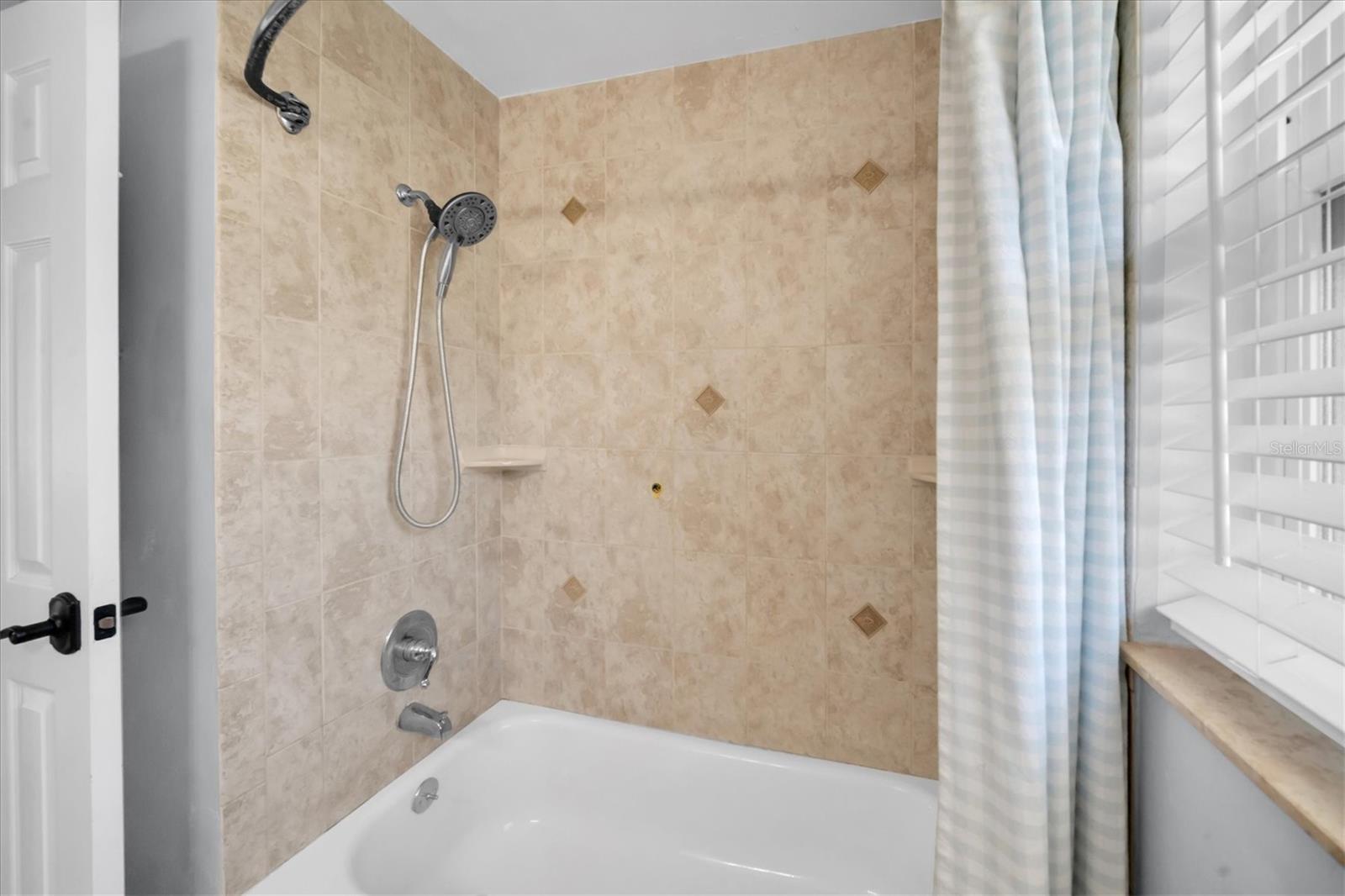 11401 81ST AVENUE, Seminole, FL 33772