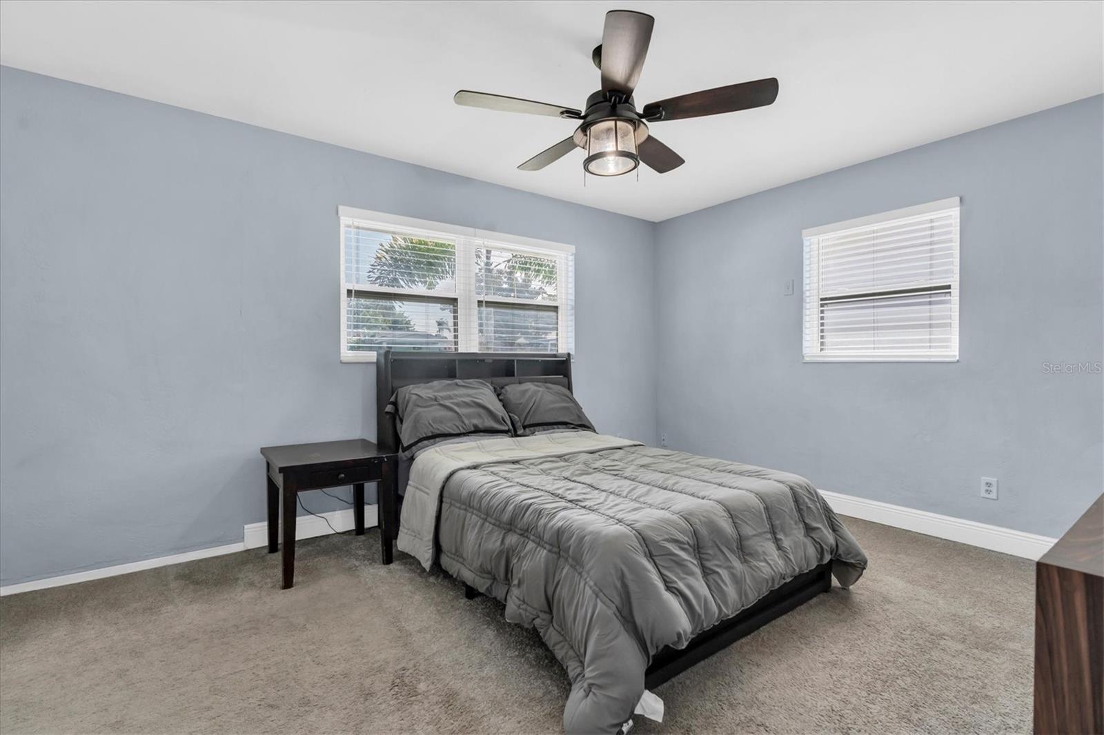 11401 81ST AVENUE, Seminole, FL 33772