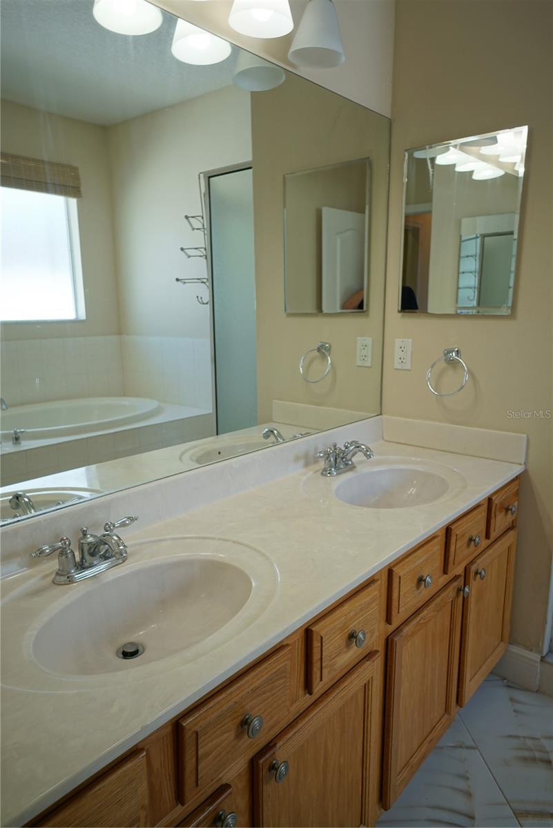 1603 WHITE DOVE COURT, Brandon, FL 33510