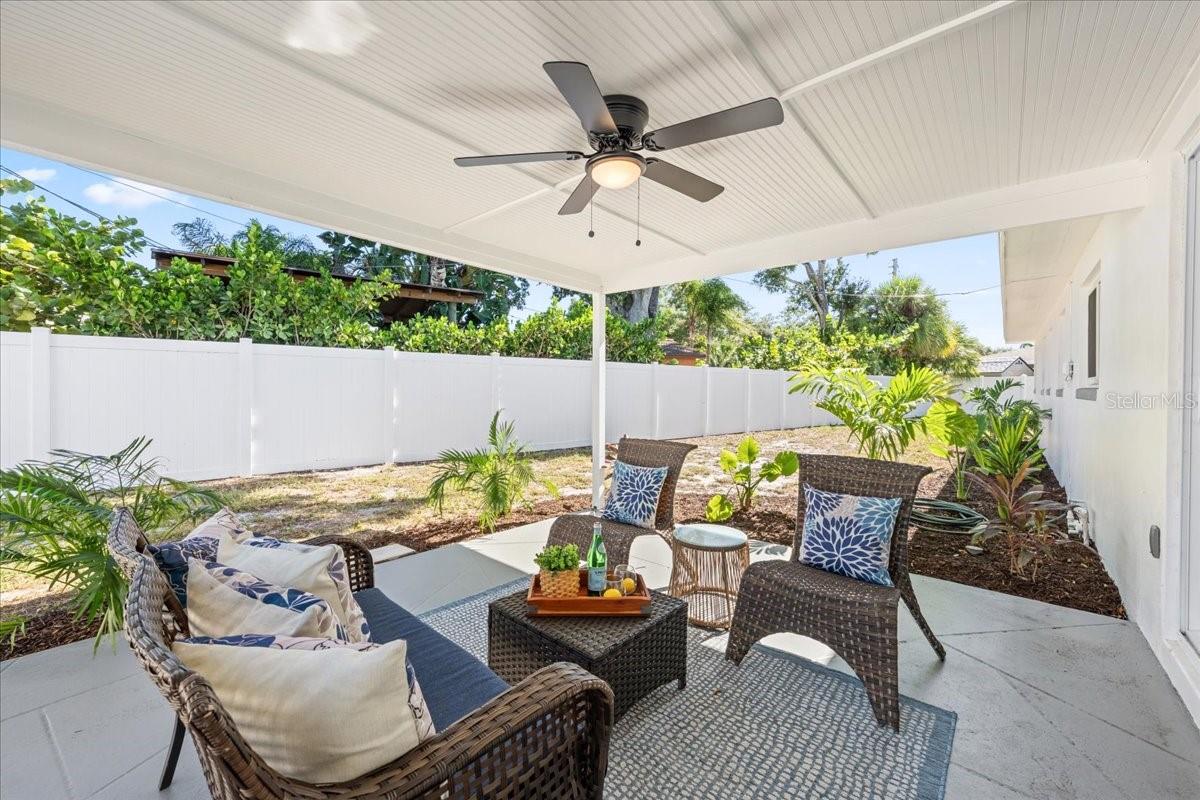 213 PARK STREET N, St Petersburg, FL 33710
