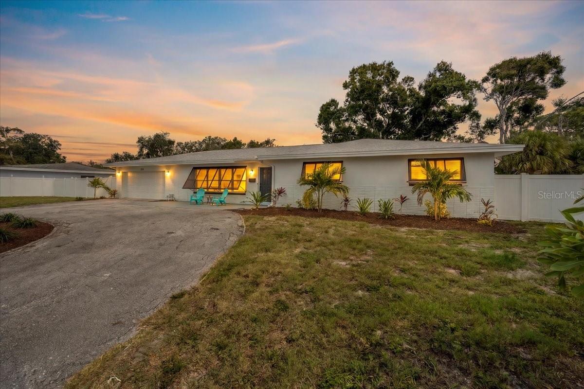 213 PARK STREET N, St Petersburg, FL 33710