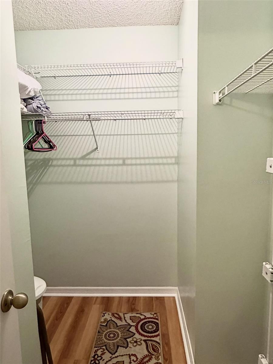 walk in closet