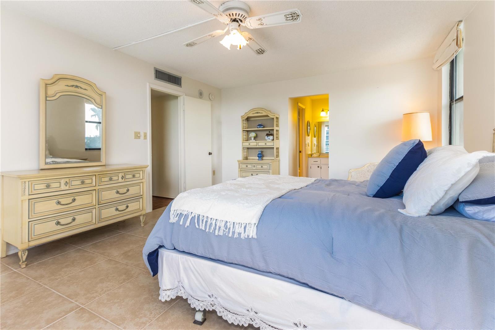 1380 GULF BOULEVARD, #307, Clearwater Beach, FL 33767