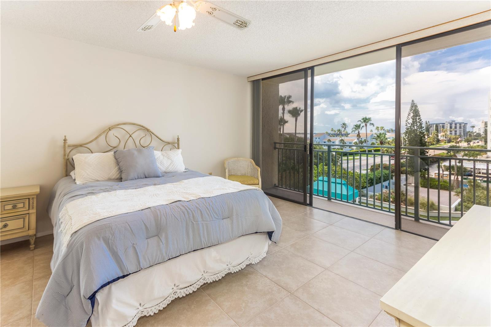 1380 GULF BOULEVARD, #307, Clearwater Beach, FL 33767