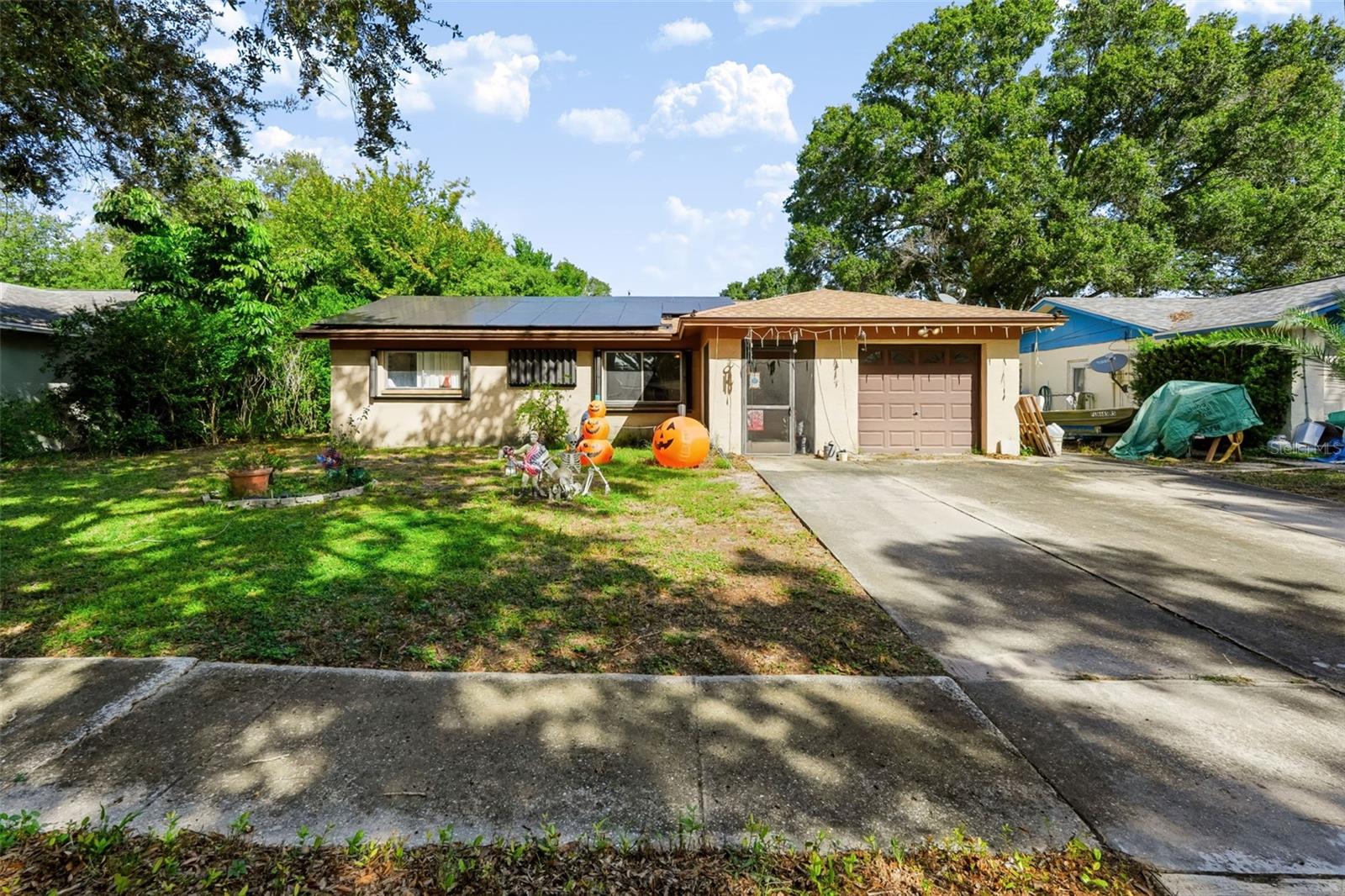 8399 79TH AVENUE, Seminole, FL 33777 8399 79TH AVENUE, Seminole, FL 33777