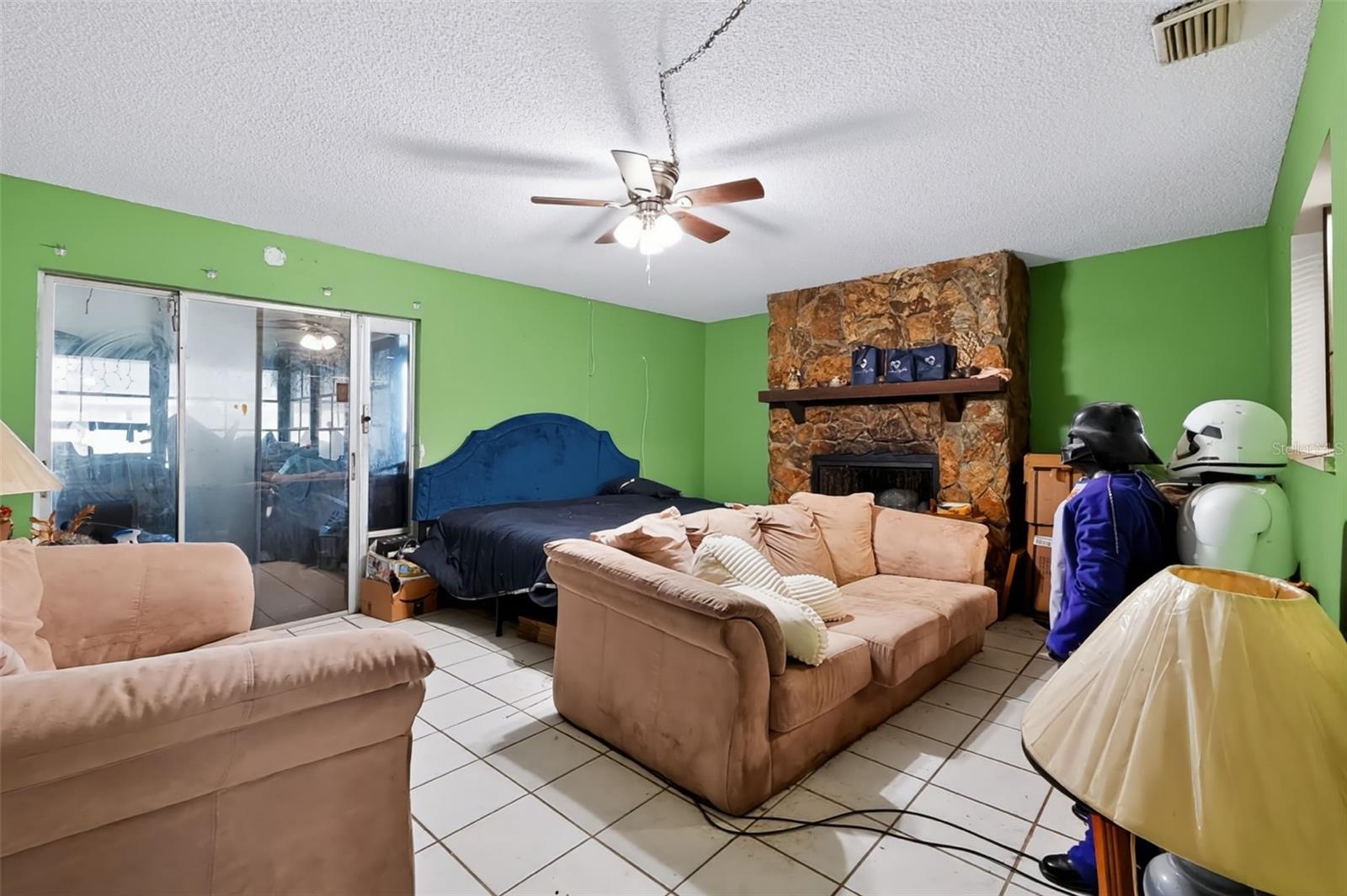 8399 79TH AVENUE, Seminole, FL 33777