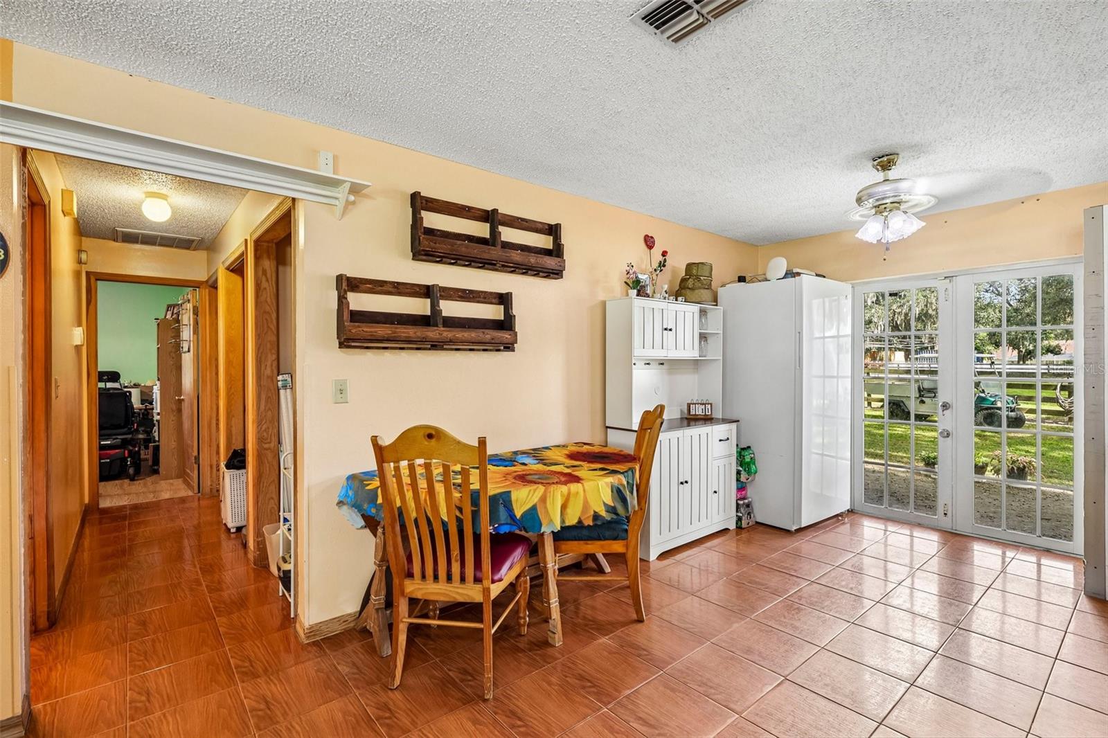 1521 CRE ROAD, Dover, FL 33527