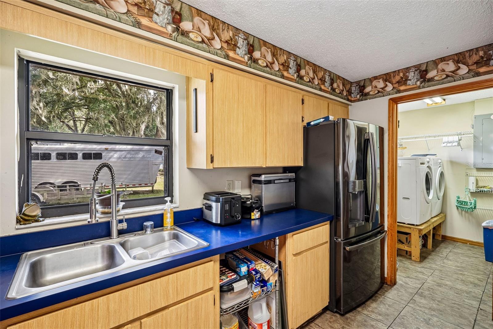 1521 CRE ROAD, Dover, FL 33527