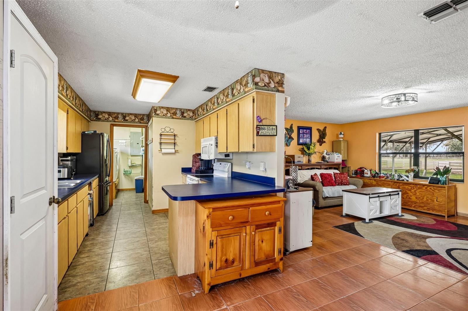 1521 CRE ROAD, Dover, FL 33527
