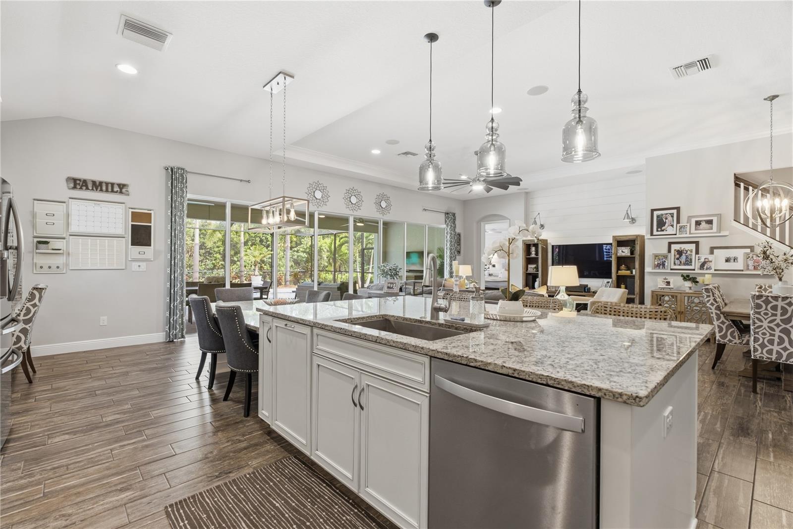7428 PARADISO DRIVE, Apollo Beach, FL 33572