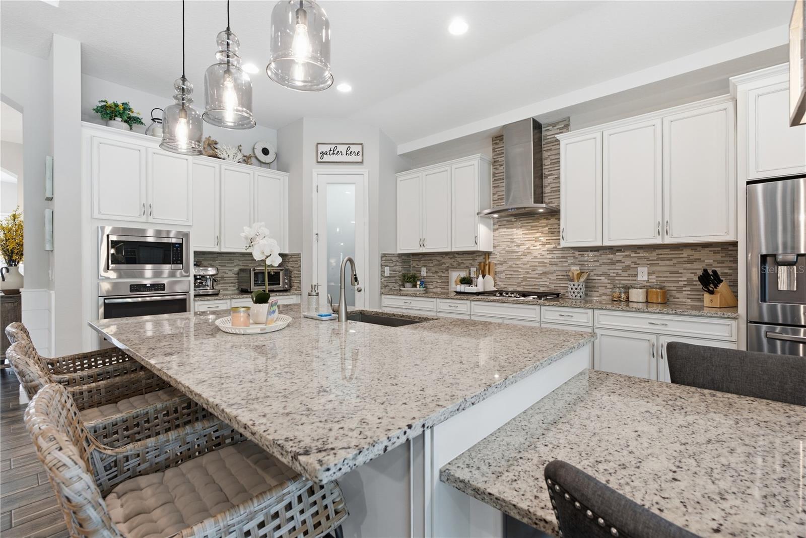 7428 PARADISO DRIVE, Apollo Beach, FL 33572