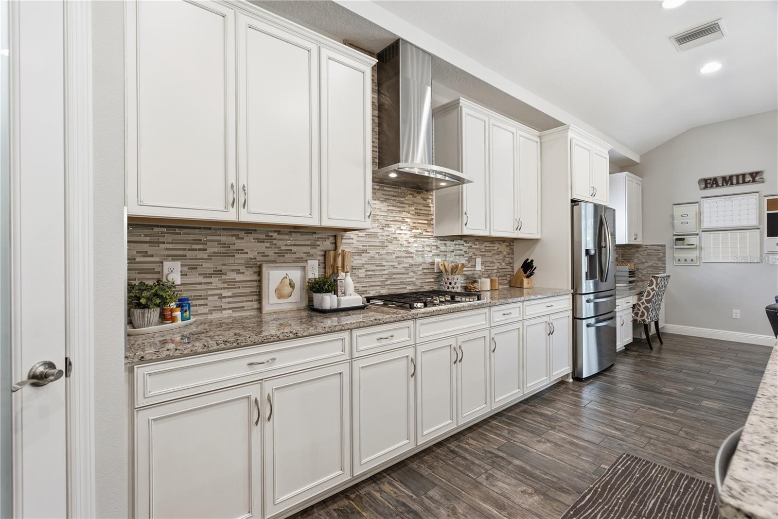 7428 PARADISO DRIVE, Apollo Beach, FL 33572
