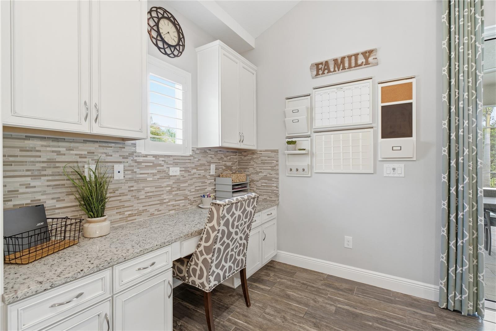 7428 PARADISO DRIVE, Apollo Beach, FL 33572
