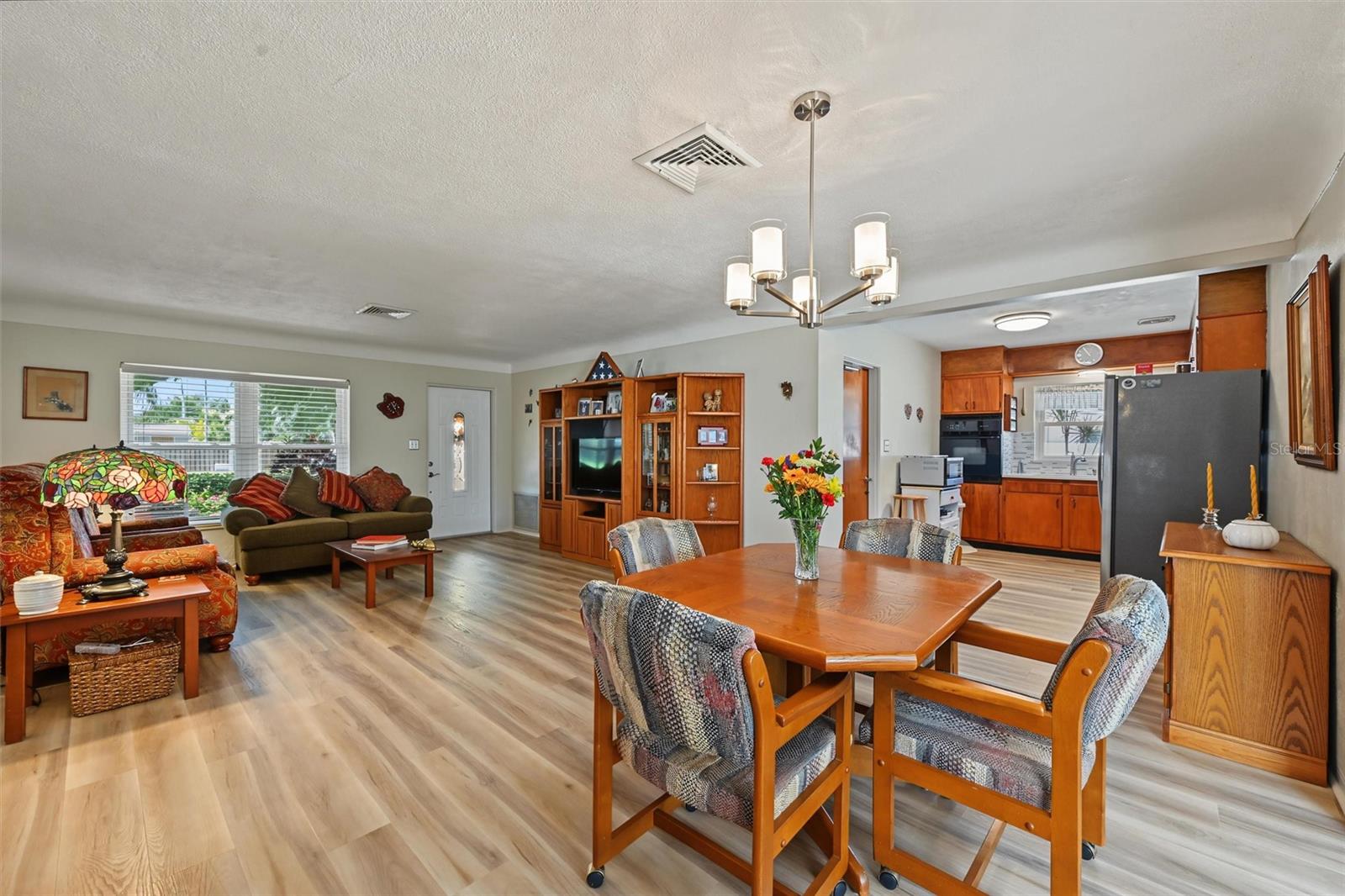 2975 68TH STREET N, St Petersburg, FL 33710
