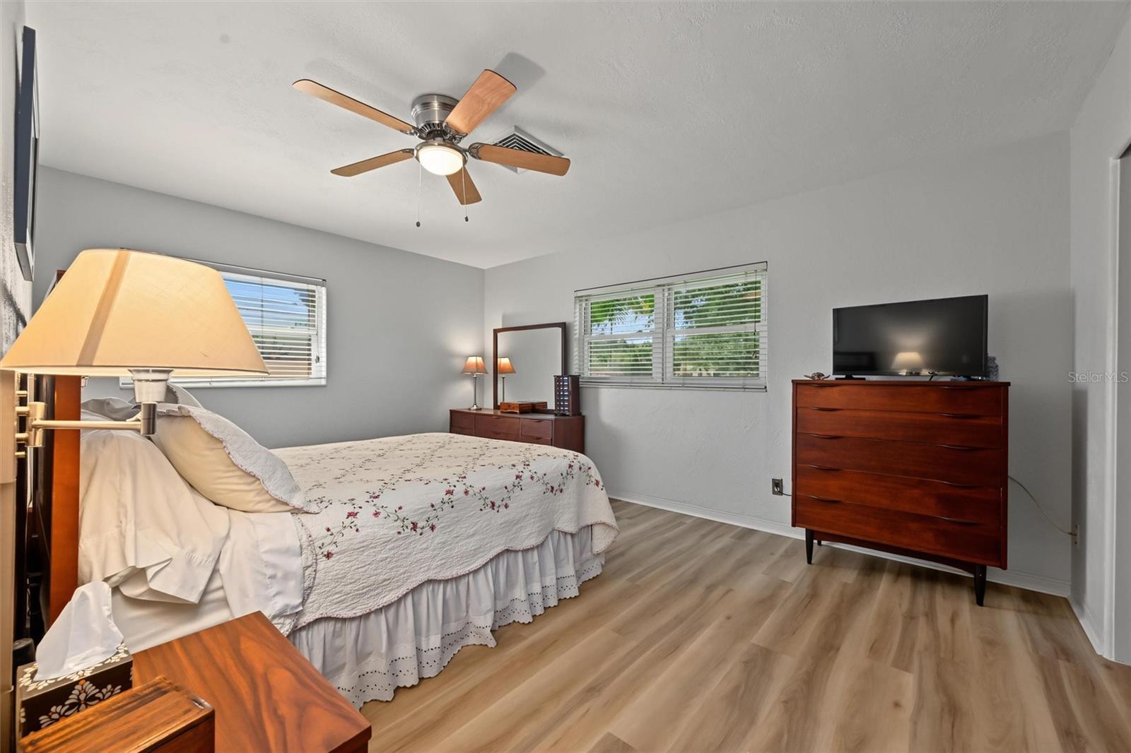 2975 68TH STREET N, St Petersburg, FL 33710