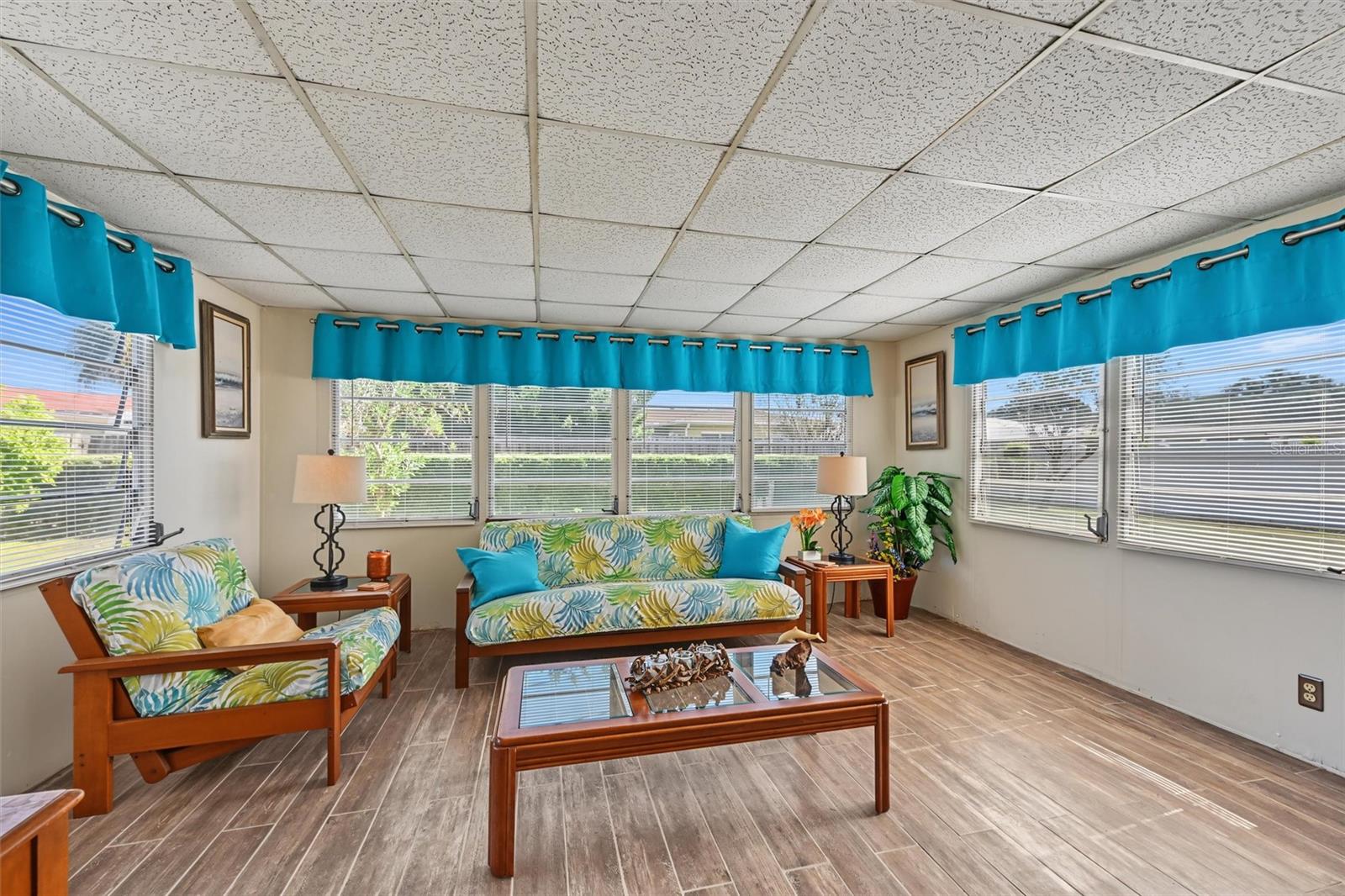 2975 68TH STREET N, St Petersburg, FL 33710