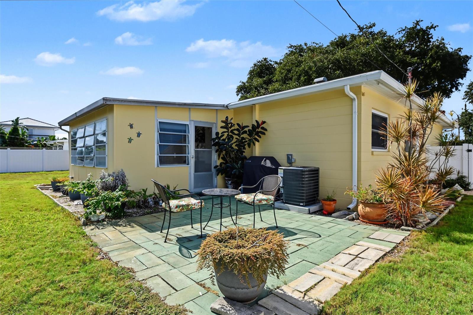 2975 68TH STREET N, St Petersburg, FL 33710