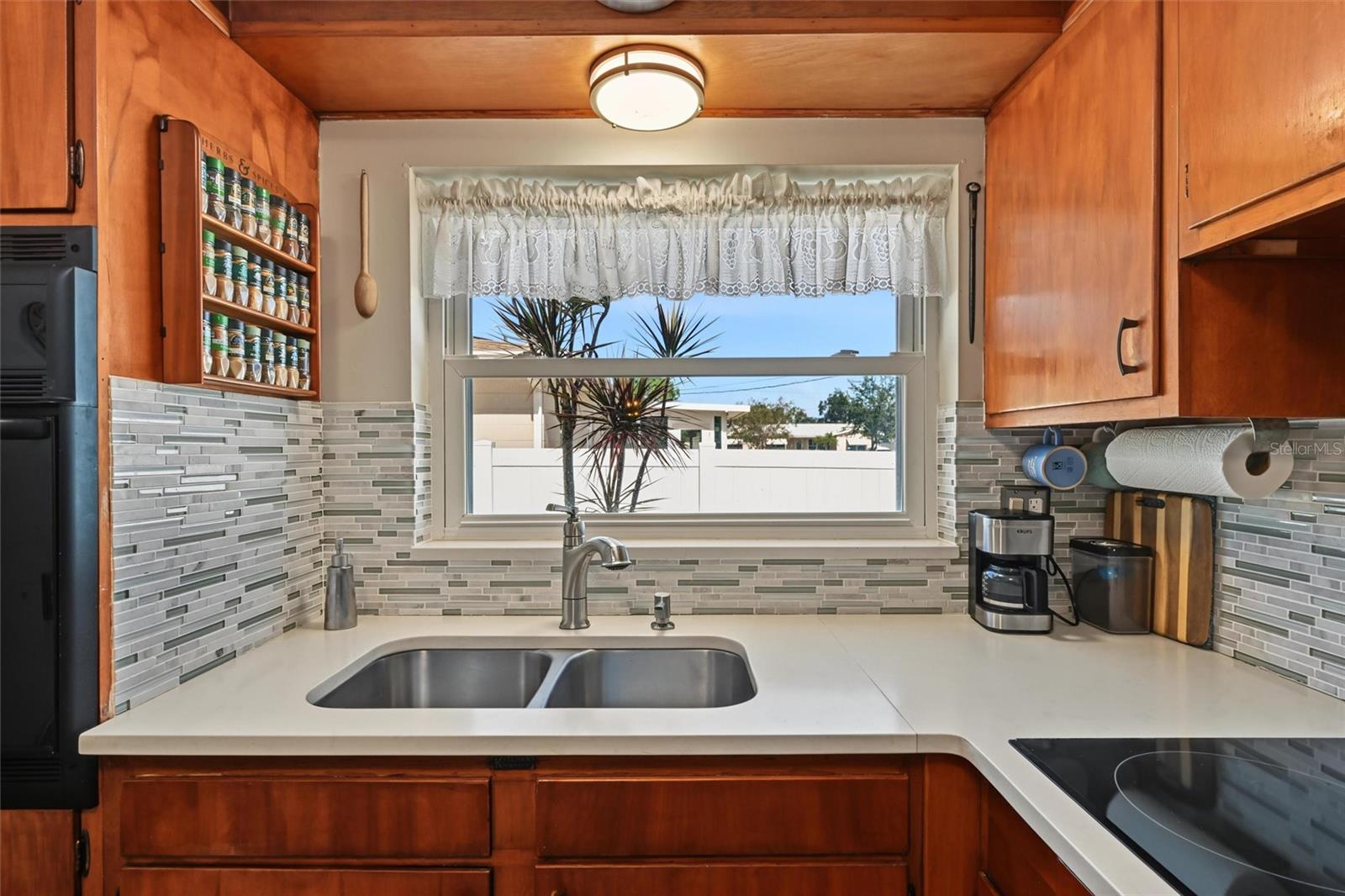 2975 68TH STREET N, St Petersburg, FL 33710