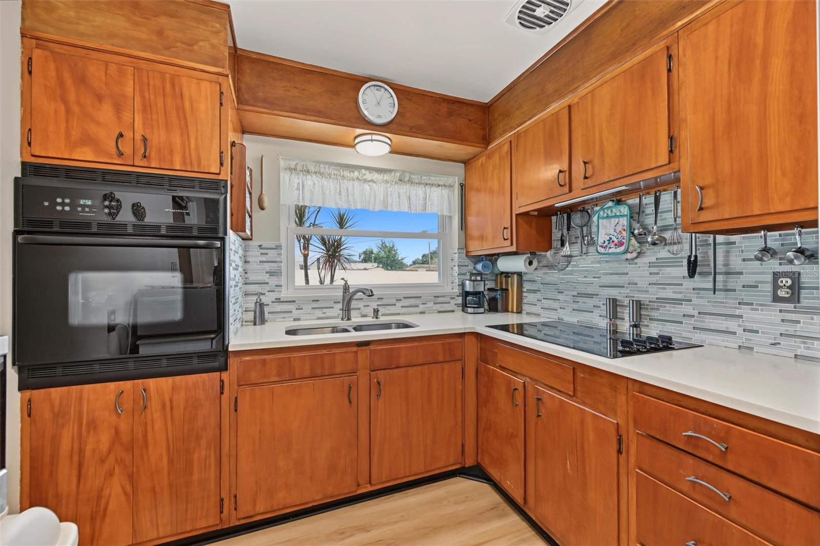 2975 68TH STREET N, St Petersburg, FL 33710