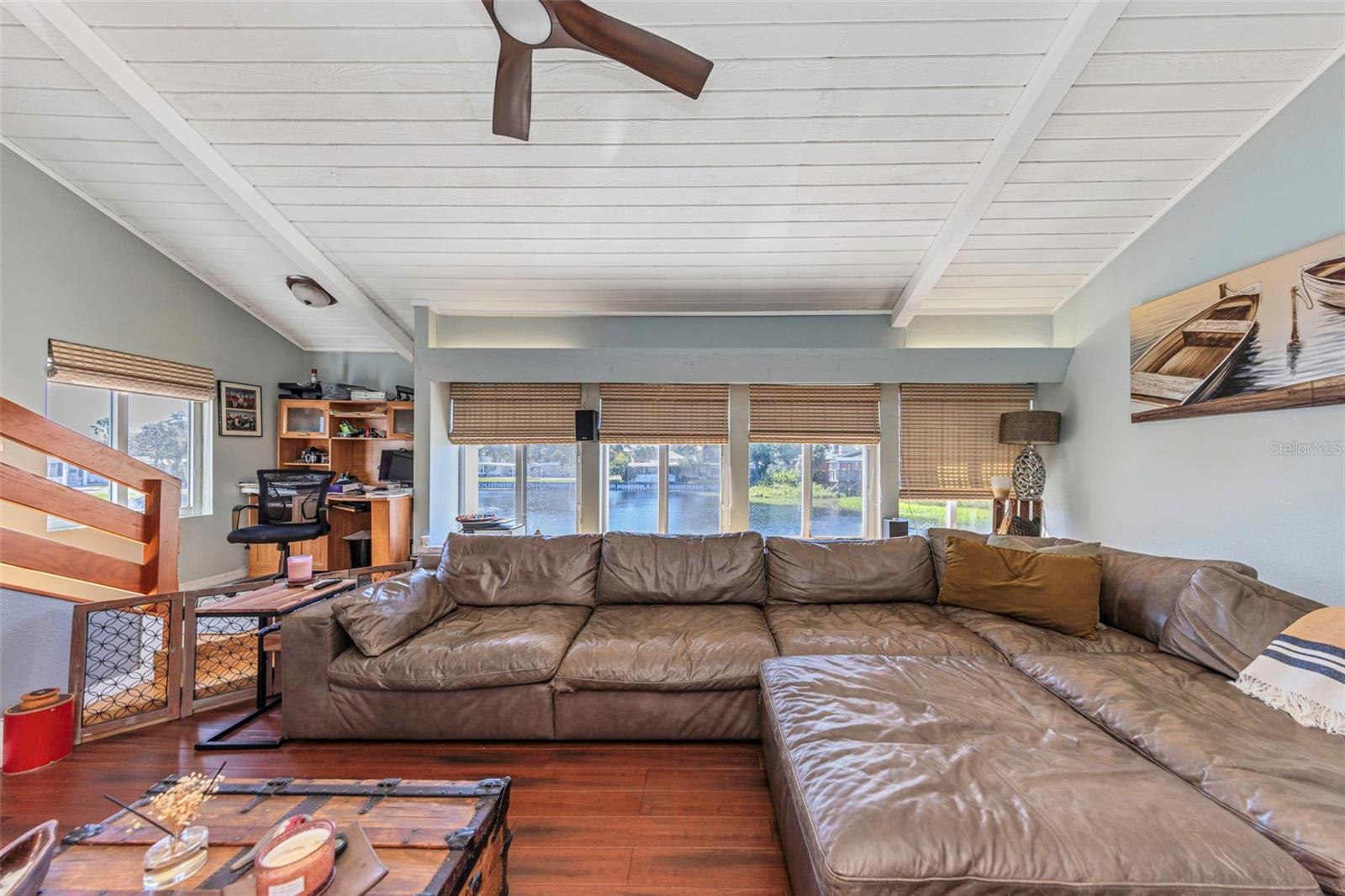 780 N MISSOURI AVENUE, Largo, FL 33770