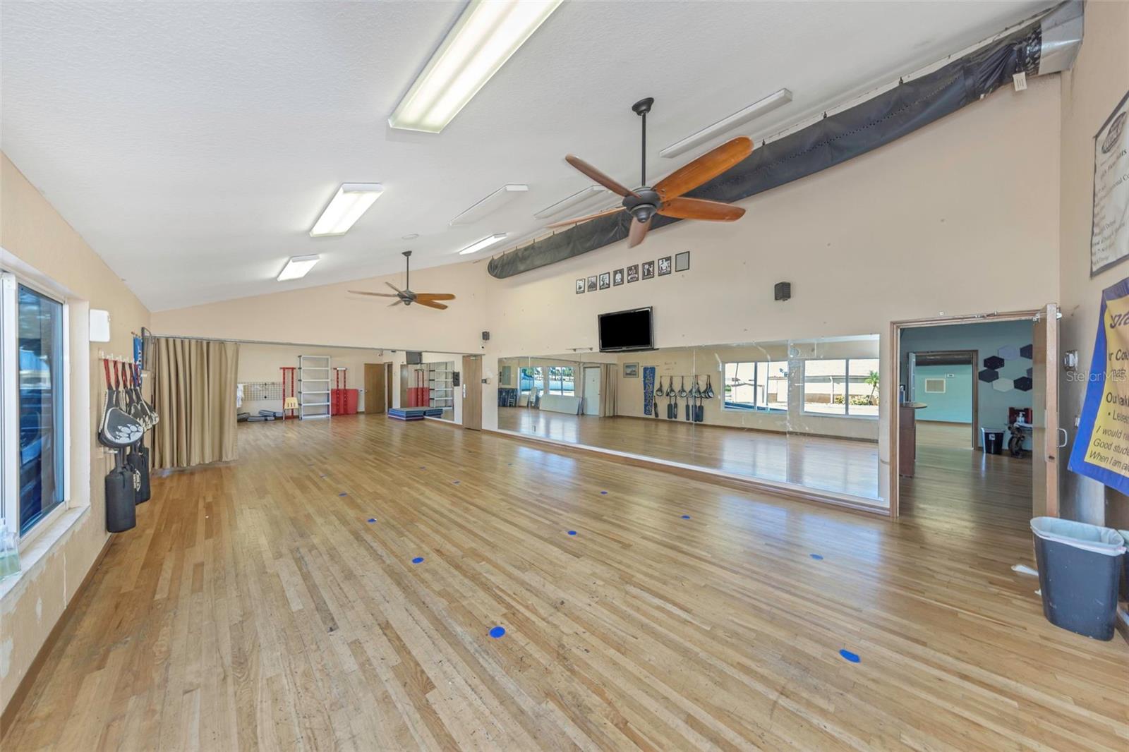 780 N MISSOURI AVENUE, Largo, FL 33770