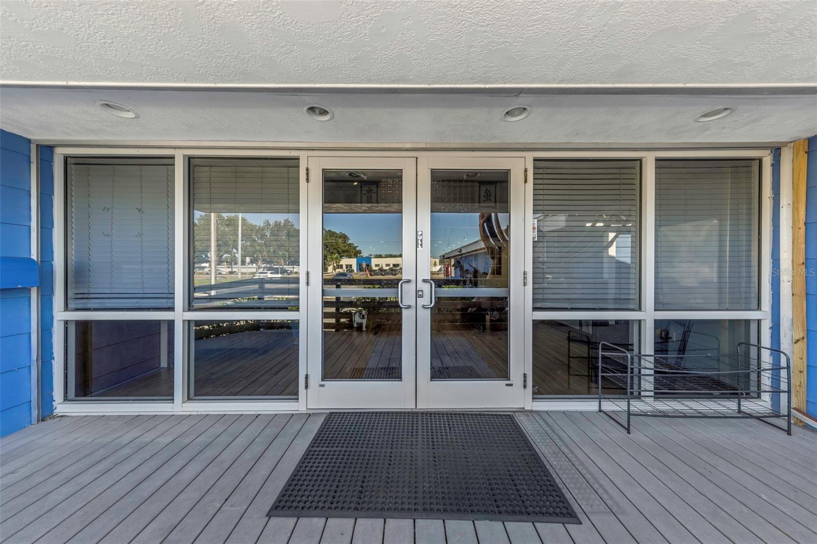 780 N MISSOURI AVENUE, Largo, FL 33770