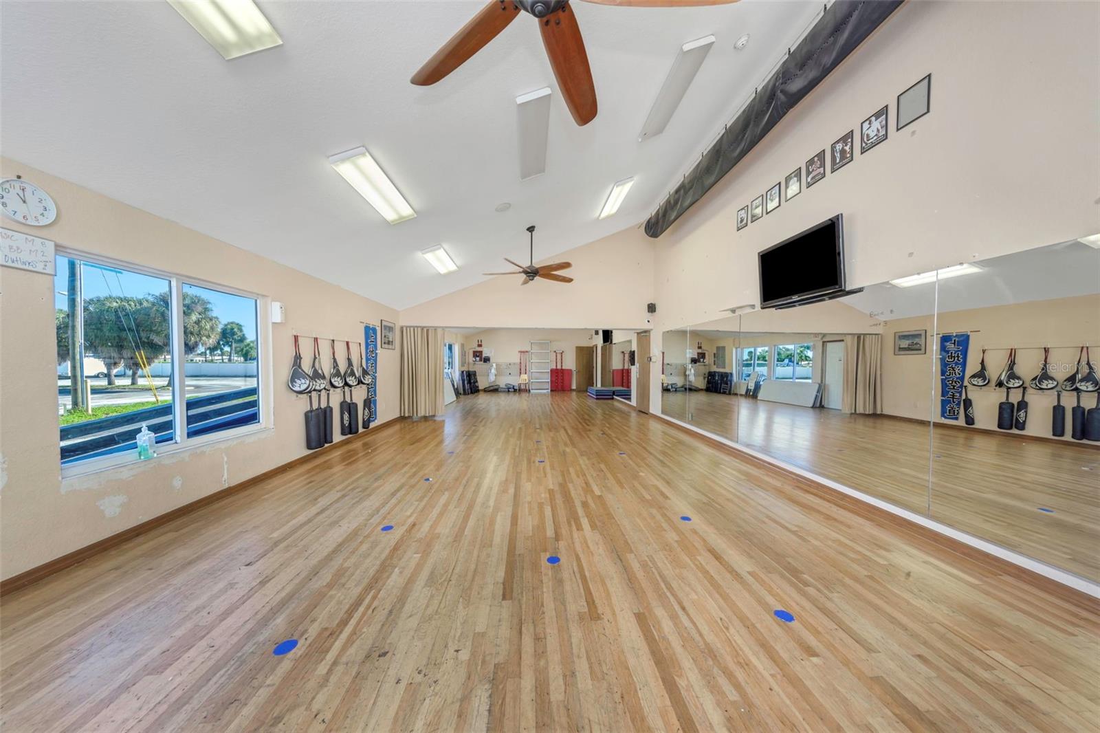 780 N MISSOURI AVENUE, Largo, FL 33770