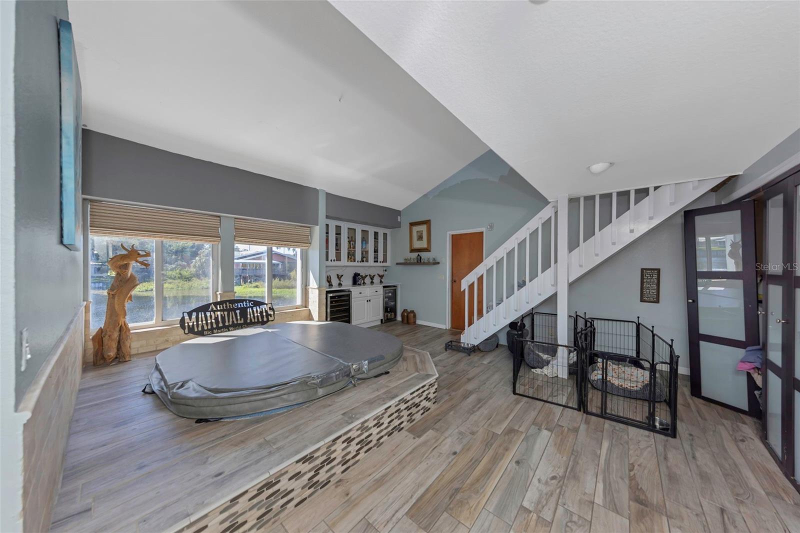 780 N MISSOURI AVENUE, Largo, FL 33770