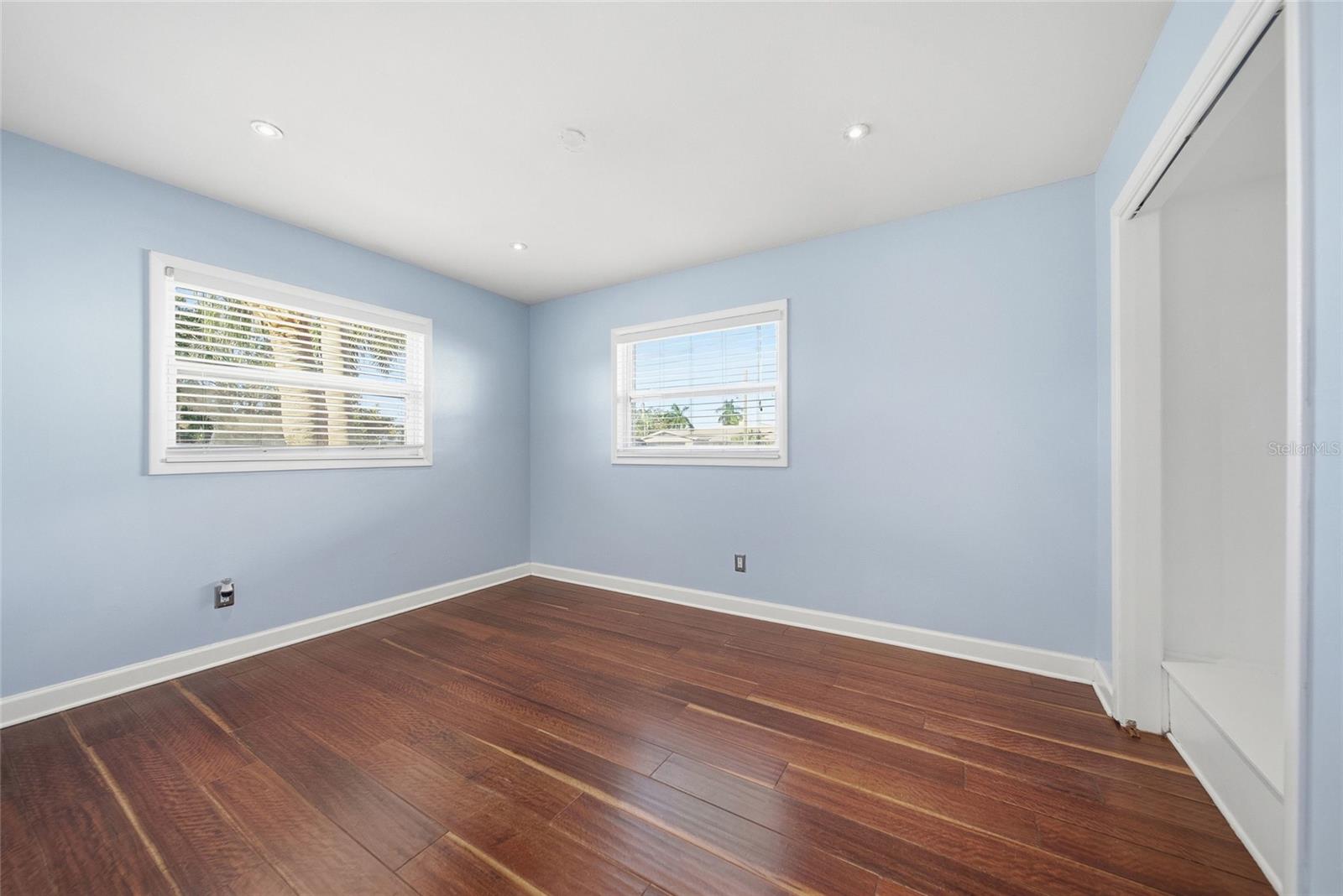 10717 DONBRESE AVENUE, Tampa, FL 33615