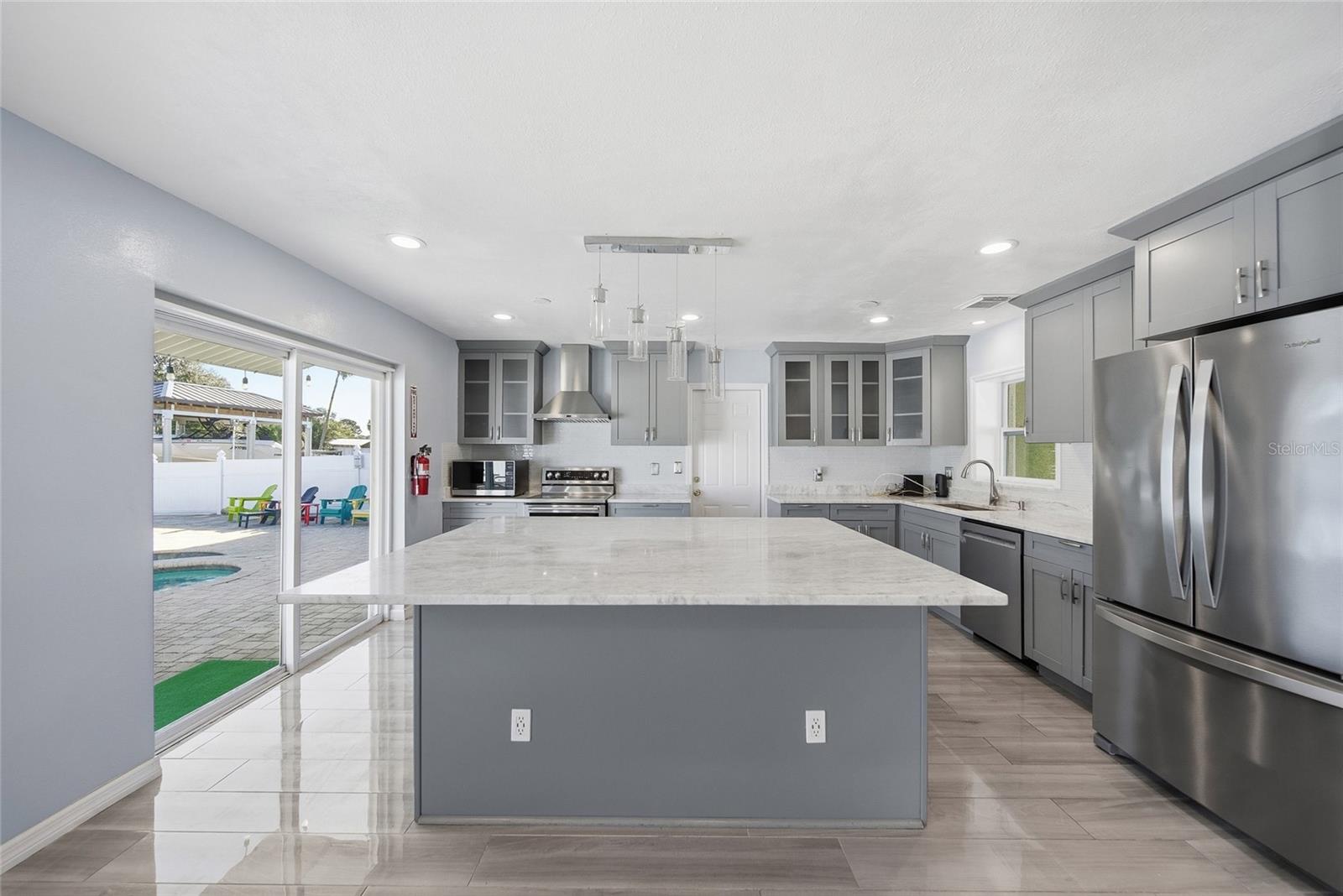 10717 DONBRESE AVENUE, Tampa, FL 33615 10717 DONBRESE AVENUE, Tampa, FL 33615
