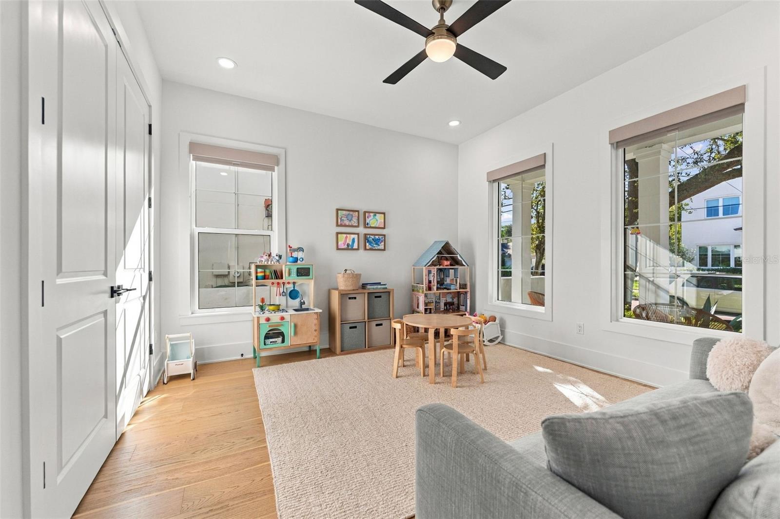 4019 W SANTIAGO STREET, Tampa, FL 33629
