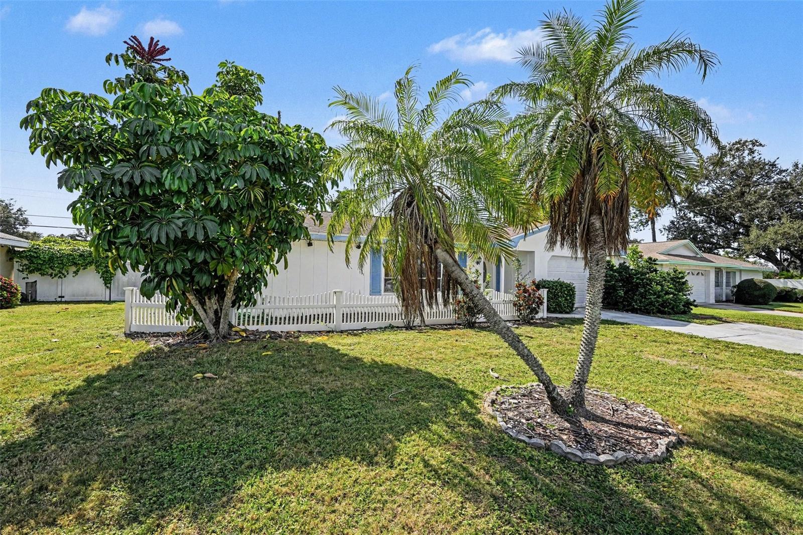 13570 99TH AVENUE N, Seminole, FL 33776 13570 99TH AVENUE N, Seminole, FL 33776