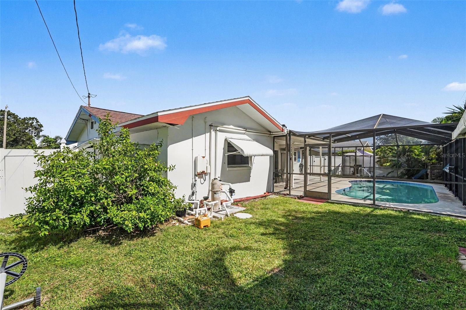 13570 99TH AVENUE N, Seminole, FL 33776