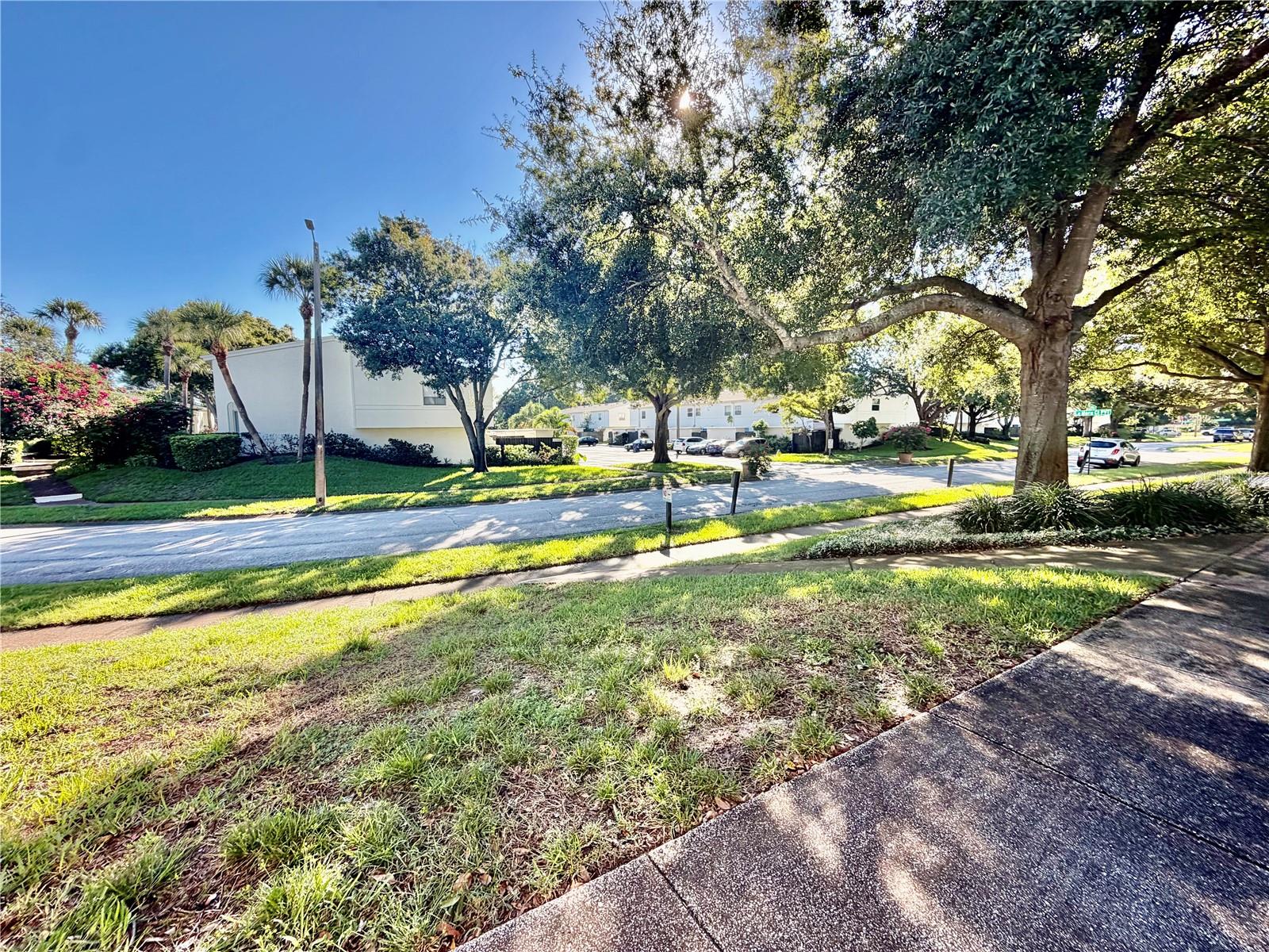 4517 W LA VILLA LANE, Tampa, FL 33611