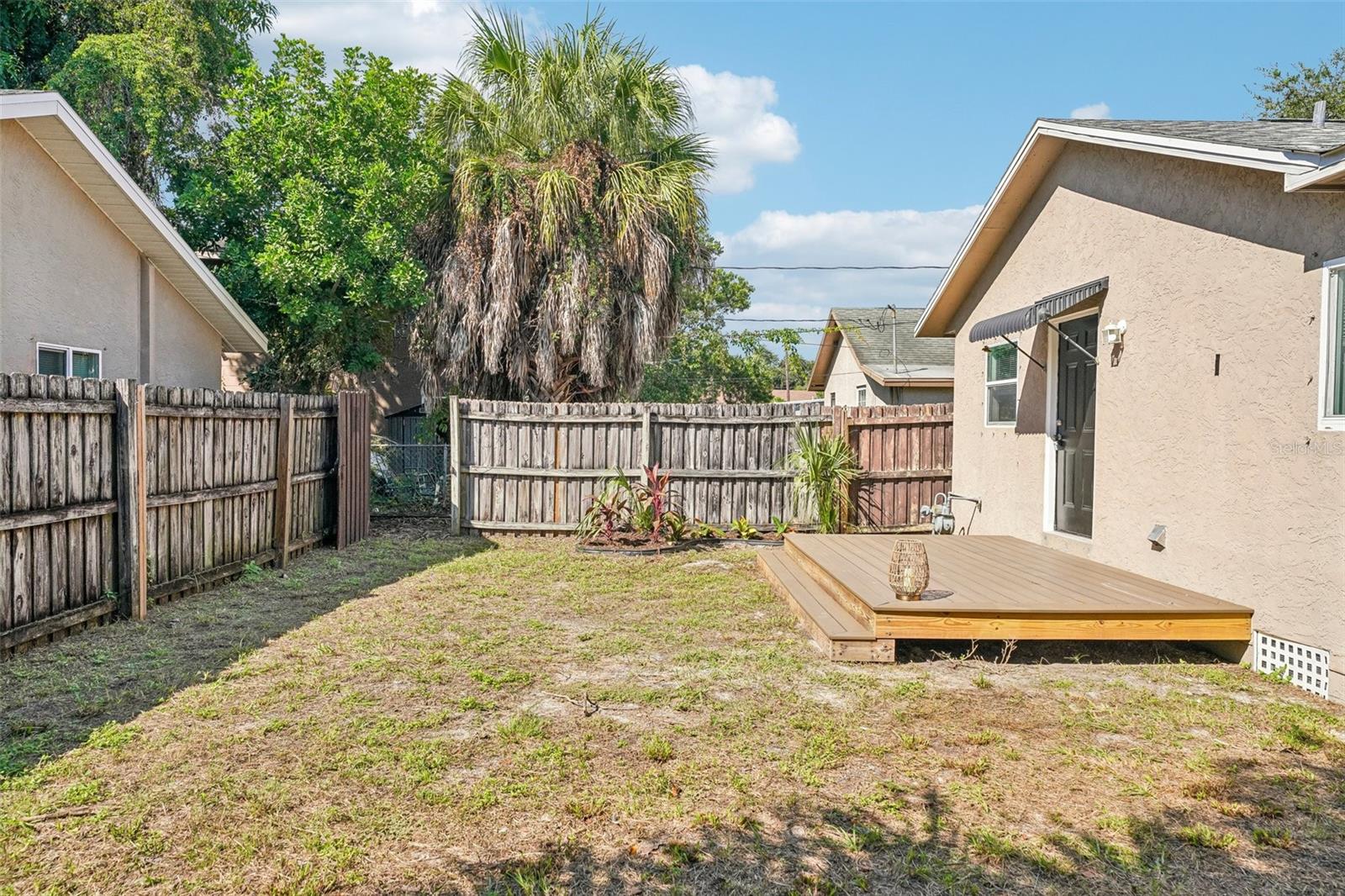 1646 28TH AVENUE N, St Petersburg, FL 33713
