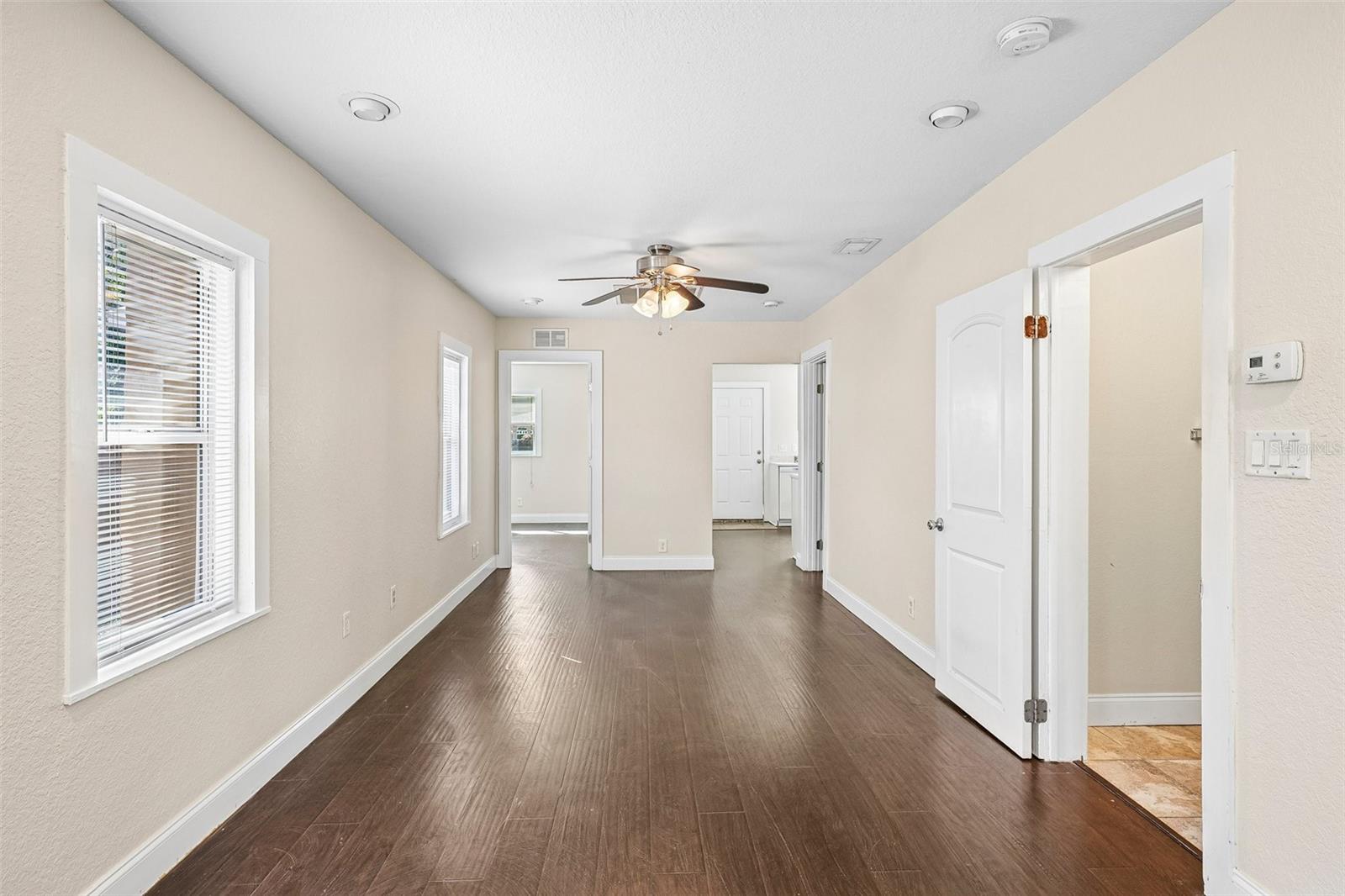 1646 28TH AVENUE N, St Petersburg, FL 33713