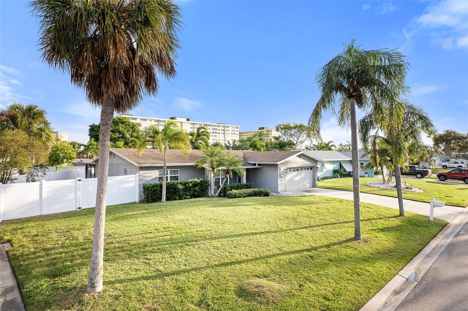 11450 48TH AVENUE N, St Petersburg, FL 33708