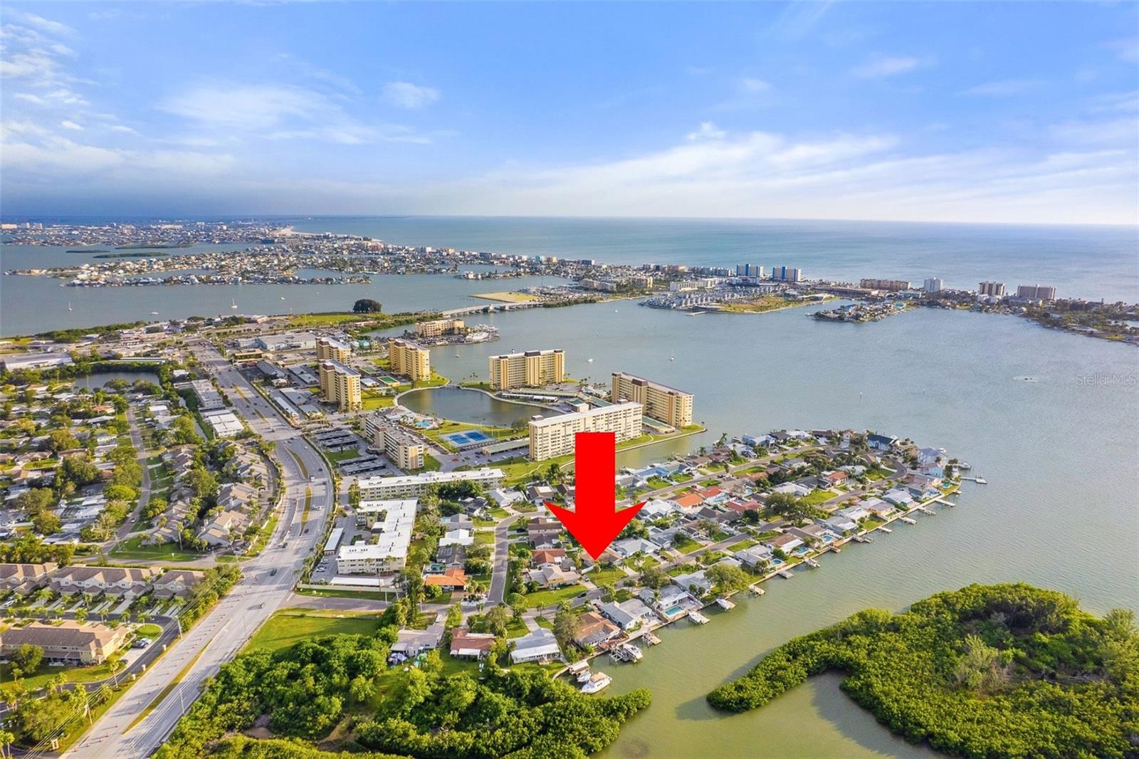 11450 48TH AVENUE N, St Petersburg, FL 33708
