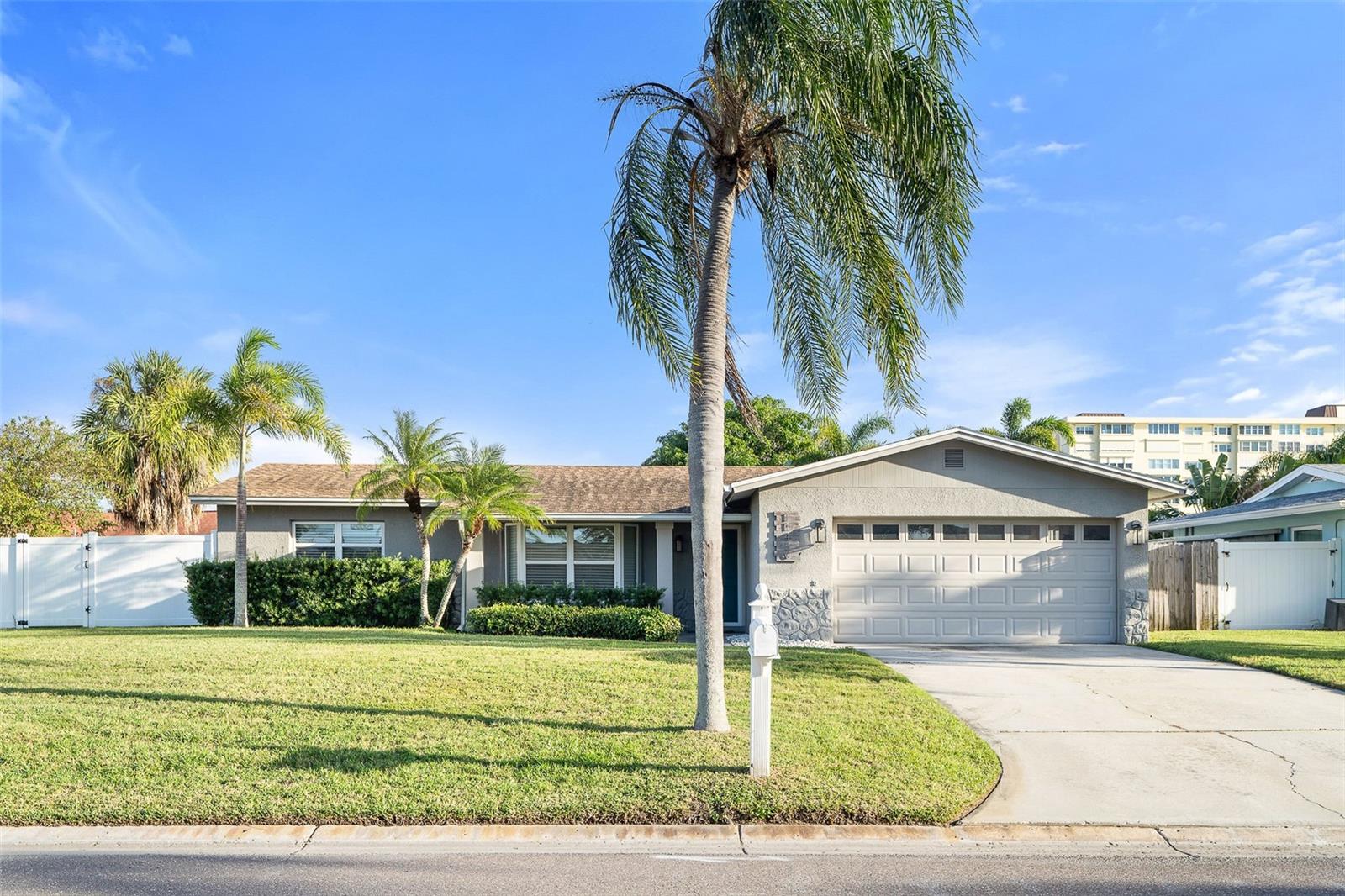 11450 48TH AVENUE N, St Petersburg, FL 33708