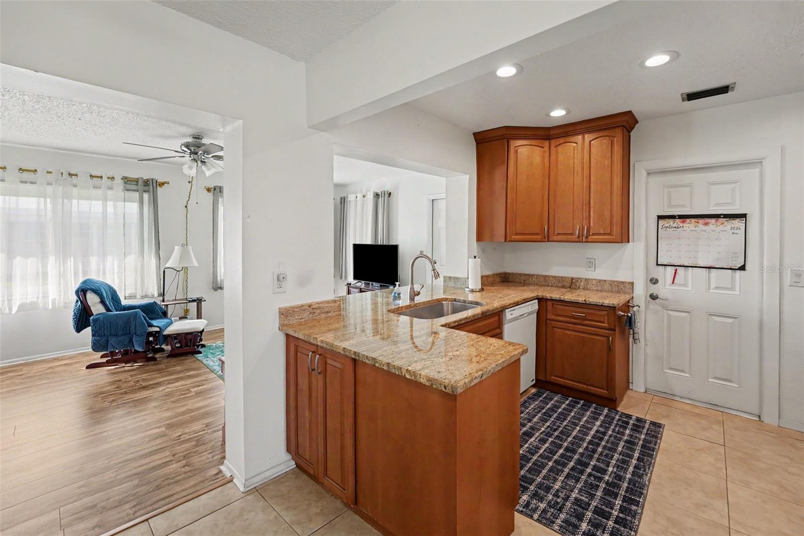 Kitchen with Solid Wood Cabinets