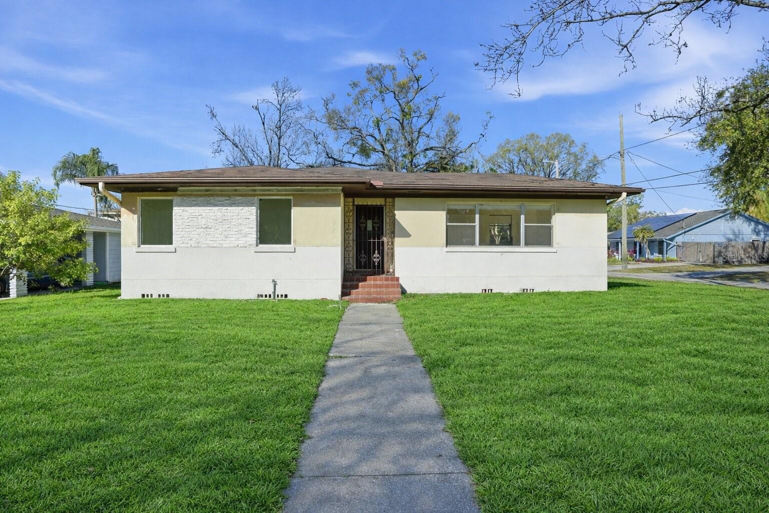 2812 N MUNRO STREET, Tampa, FL 33602