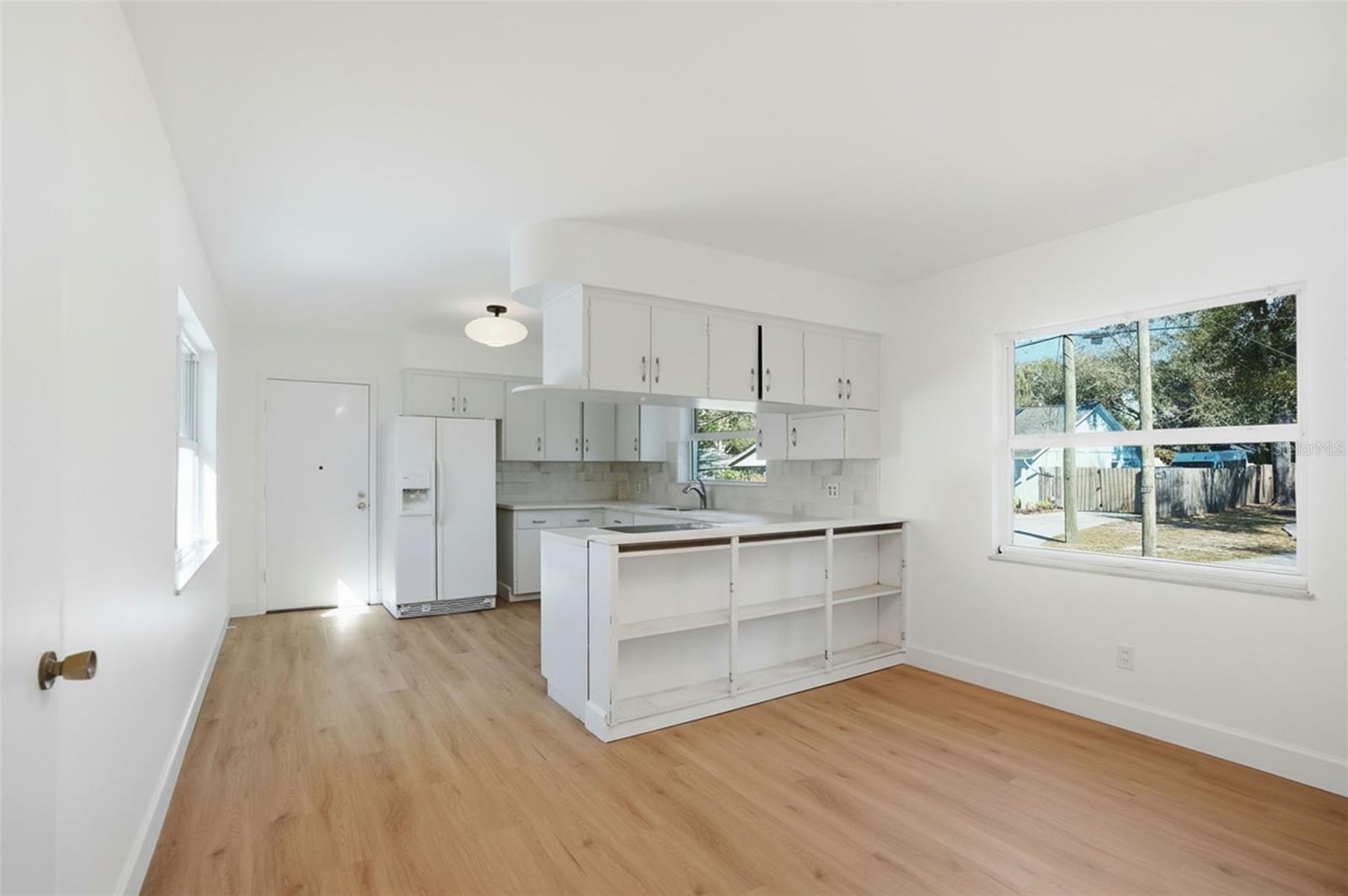 2812 N MUNRO STREET, Tampa, FL 33602 2812 N MUNRO STREET, Tampa, FL 33602