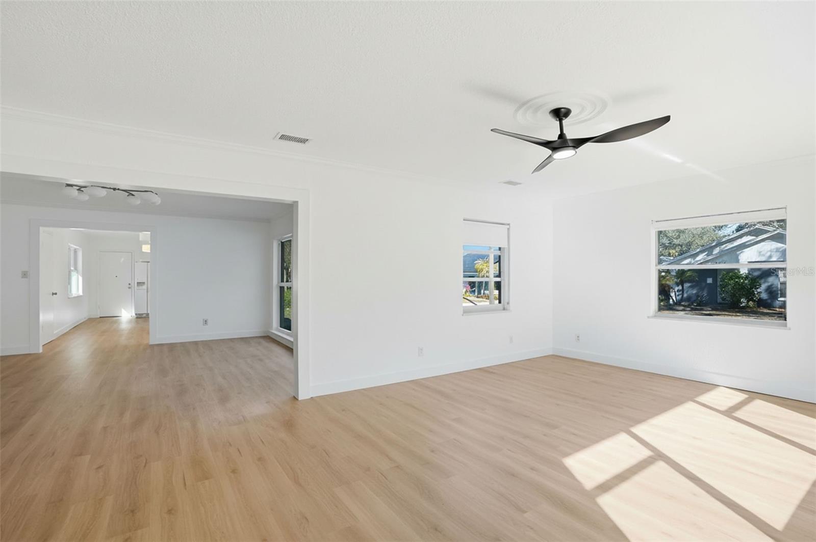 2812 N MUNRO STREET, Tampa, FL 33602 2812 N MUNRO STREET, Tampa, FL 33602