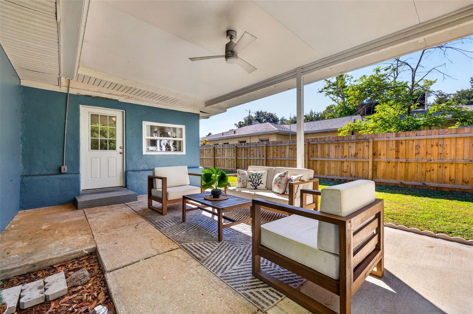 1510 15TH STREET N, St Petersburg, FL 33704