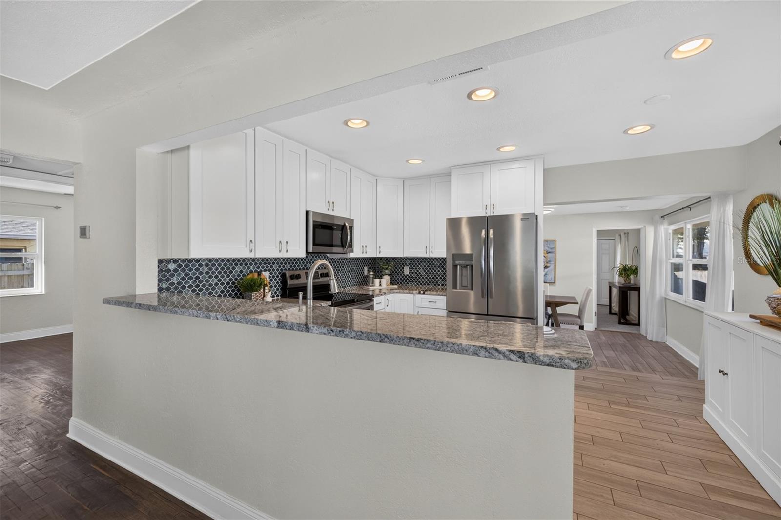 1510 15TH STREET N, St Petersburg, FL 33704