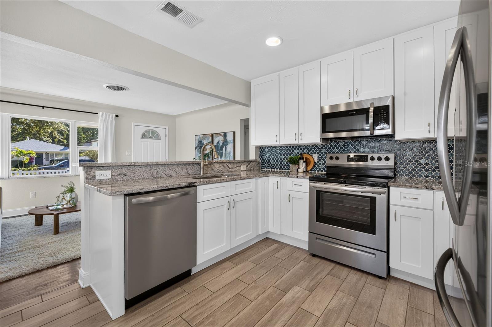 1510 15TH STREET N, St Petersburg, FL 33704