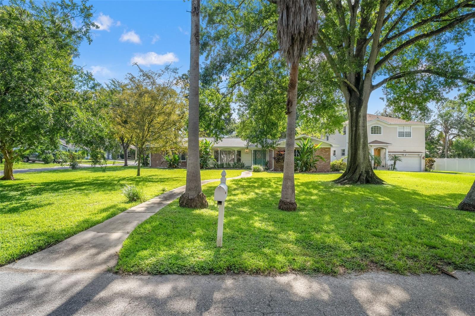 2725 N MYRTLE AVENUE, Tampa, FL 33602